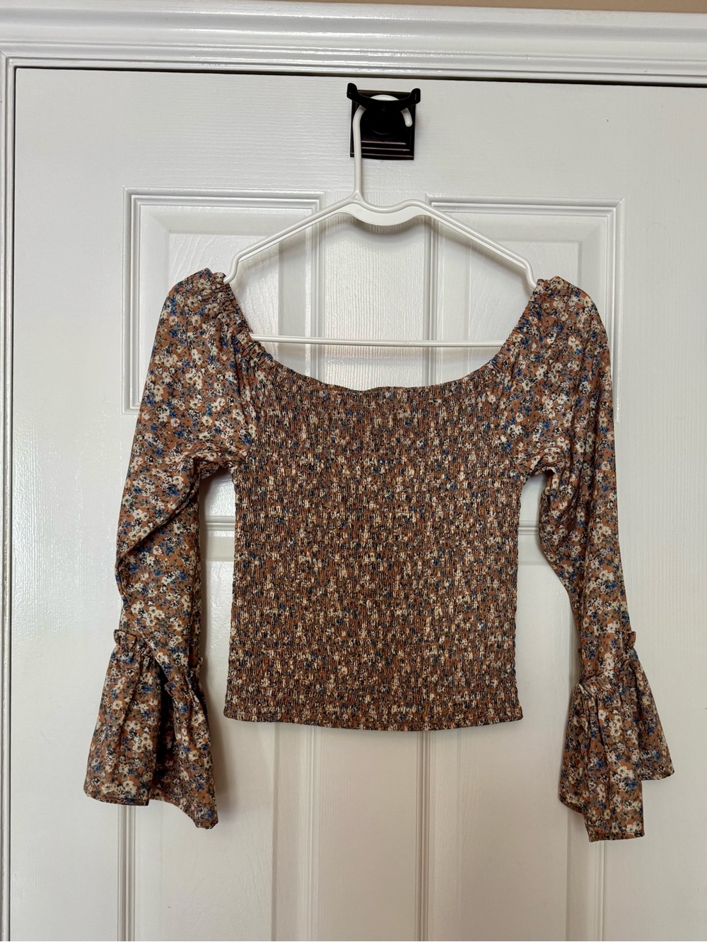 Willow & Root- Floral Off-Shoulder Top in Tan